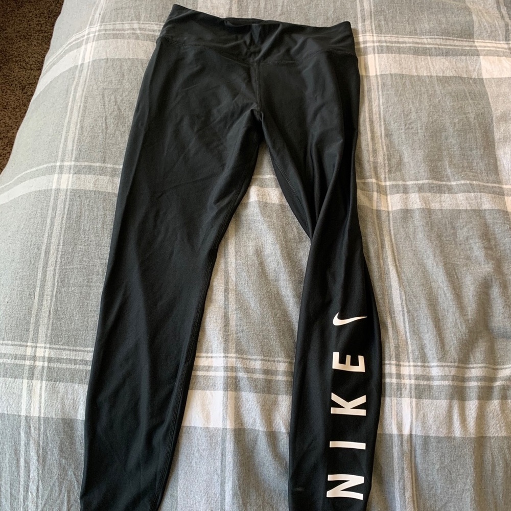 Nike black leggings